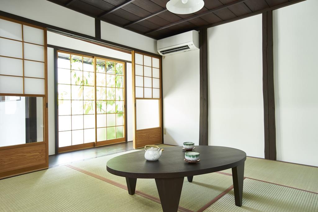 Base Karasuma Imadegawa Villa Kyoto Bagian luar foto