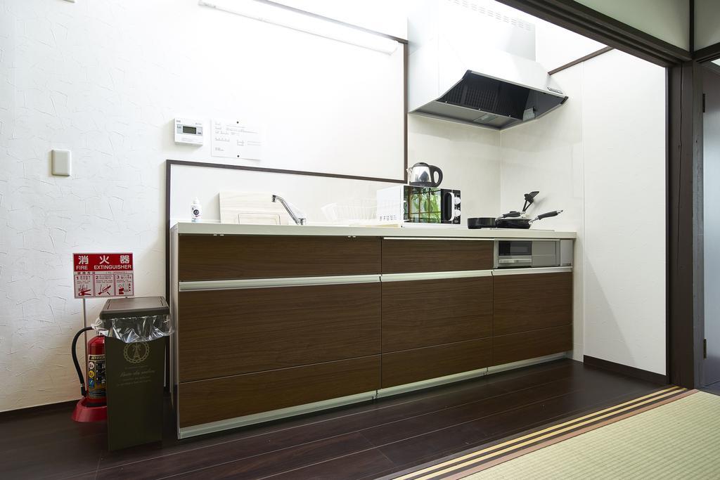 Base Karasuma Imadegawa Villa Kyoto Bagian luar foto