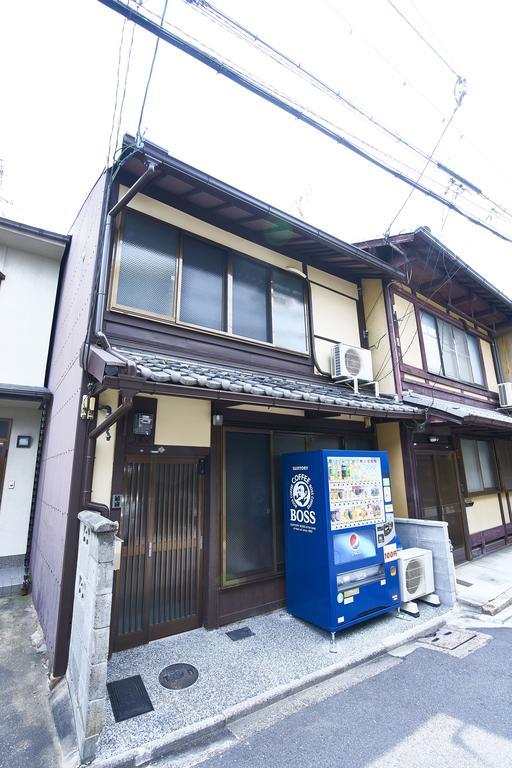 Base Karasuma Imadegawa Villa Kyoto Bagian luar foto